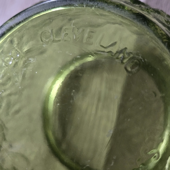 Vintage E.O. Brody Co. Chartreuse Green Hobnail Glass Vase MCM - Picture 3 of 8